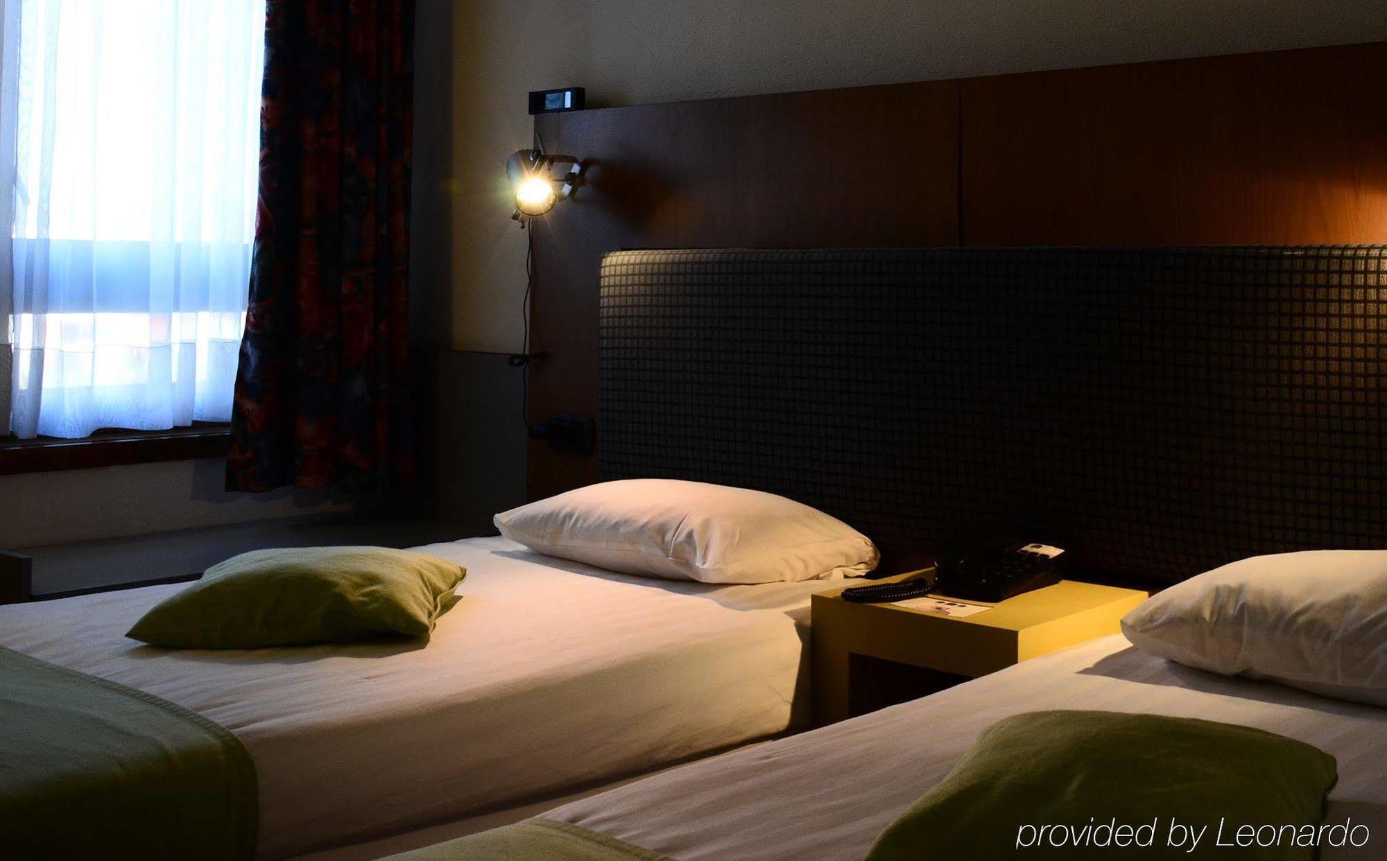 Ibis Wavre Brussels East Hotel Exterior photo