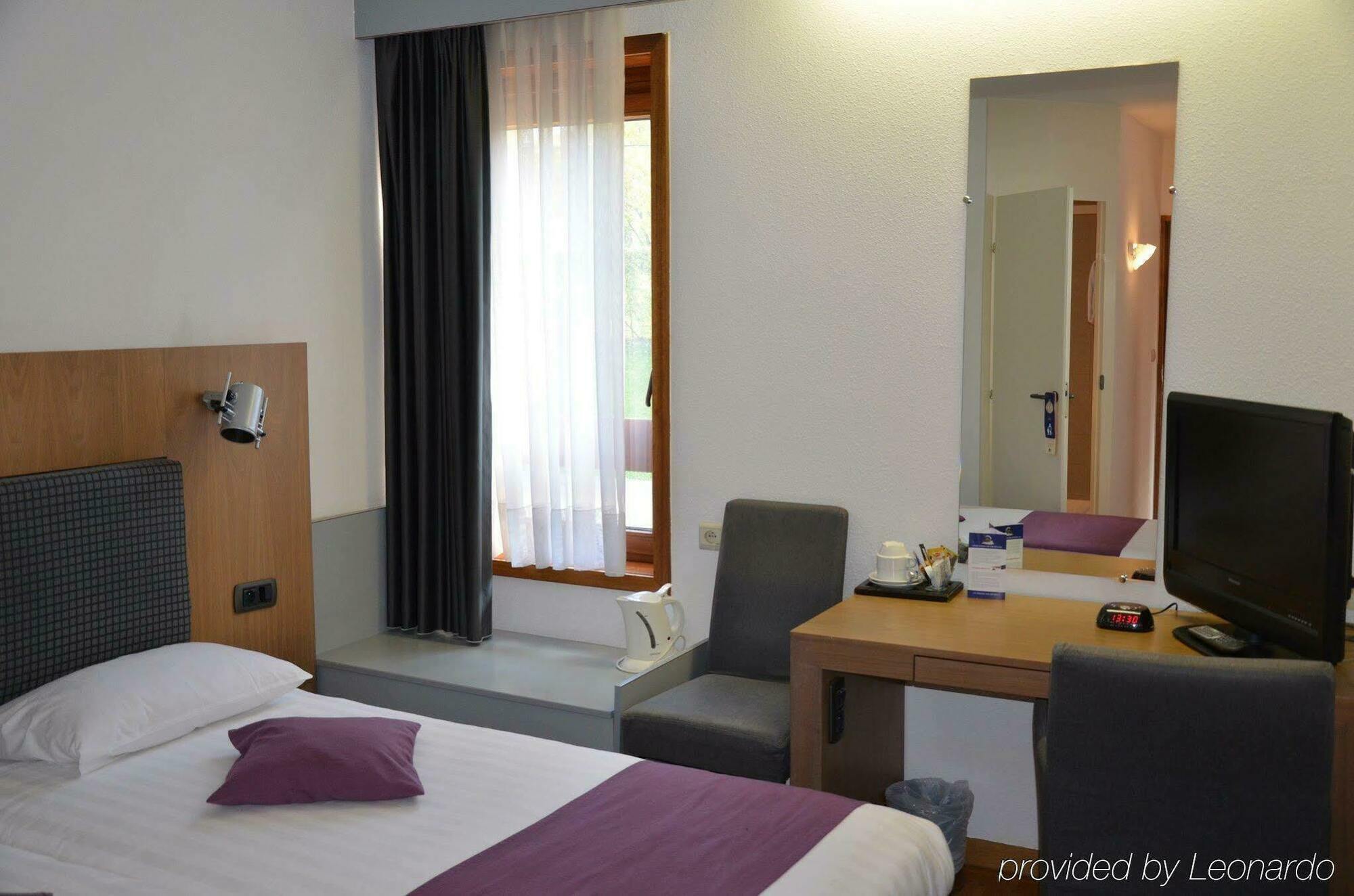 Ibis Wavre Brussels East Hotel Exterior photo